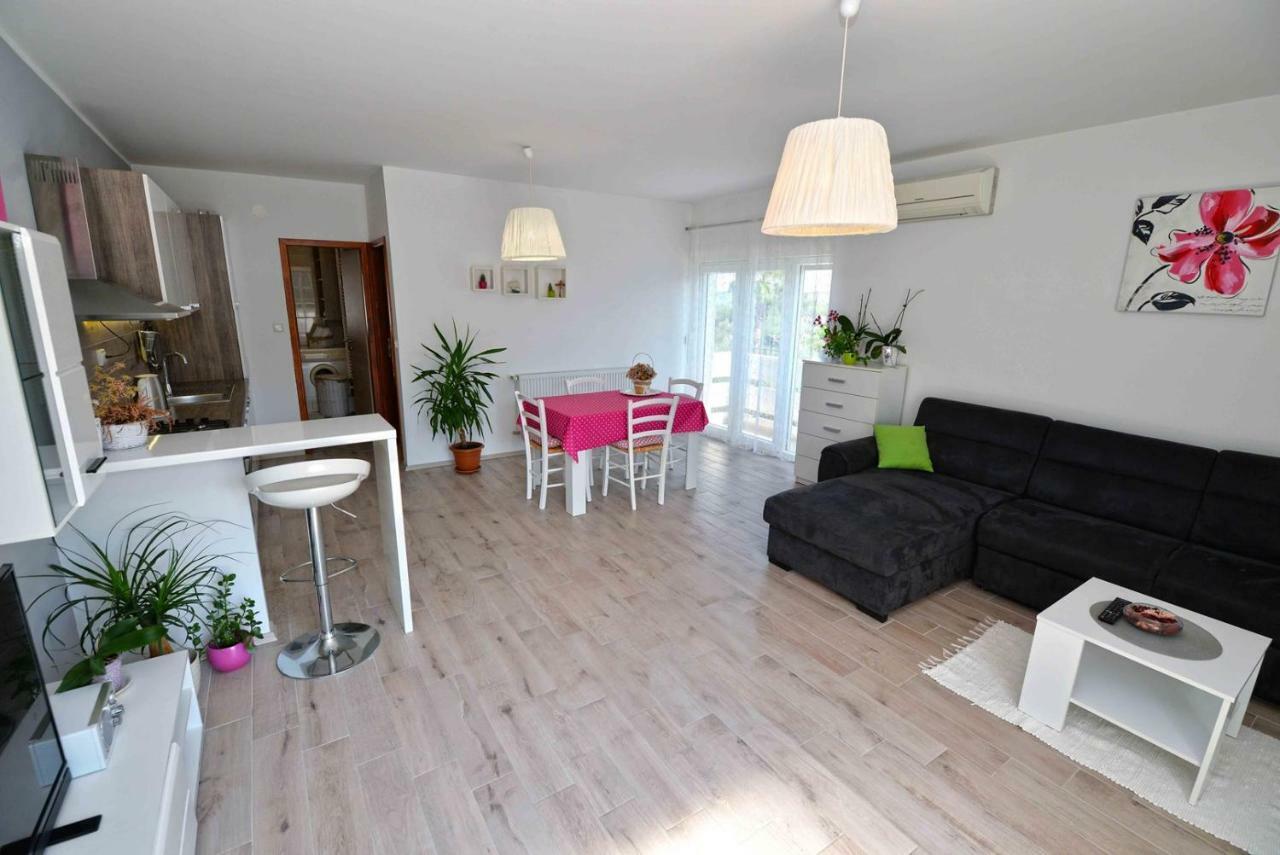 Apartment Kristina Μούρτερ Εξωτερικό φωτογραφία